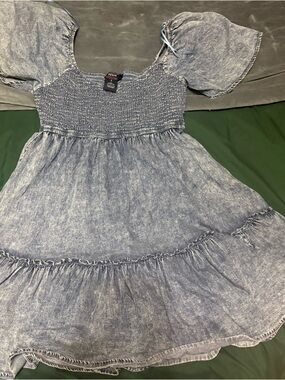 Blue Washed Puff-Sleeve Girls Dress
